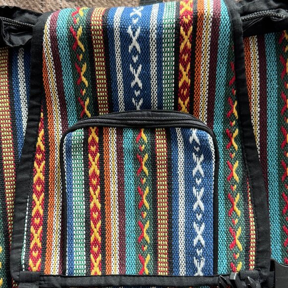Unique colorful woven 30L backpack - Picture 3 of 6